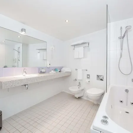 Ibis Styles 4*