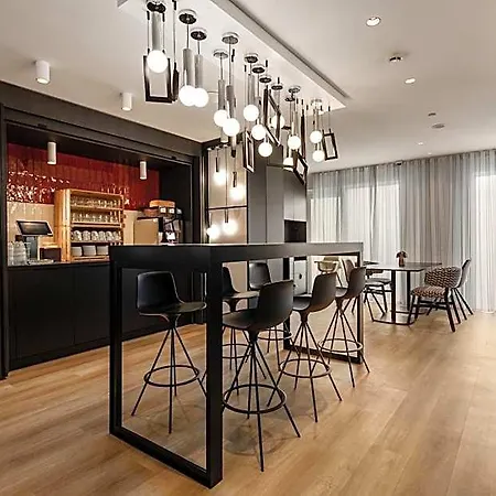 Ibis Styles 4*