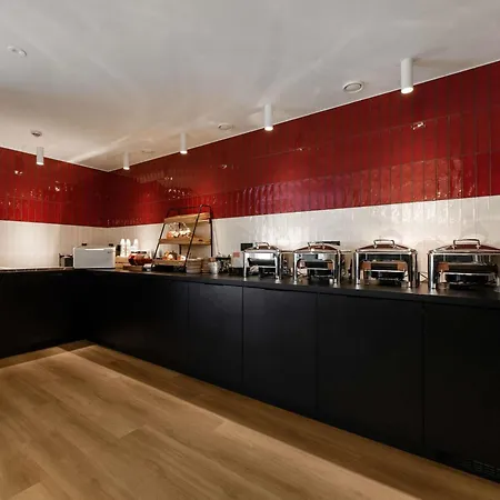 호텔 Ibis Styles 4*