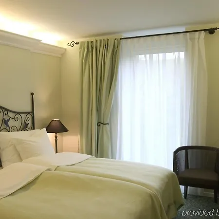 L'ermitage Hotel 3*