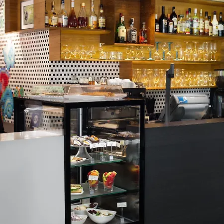 Ibis Styles Hotell 4*